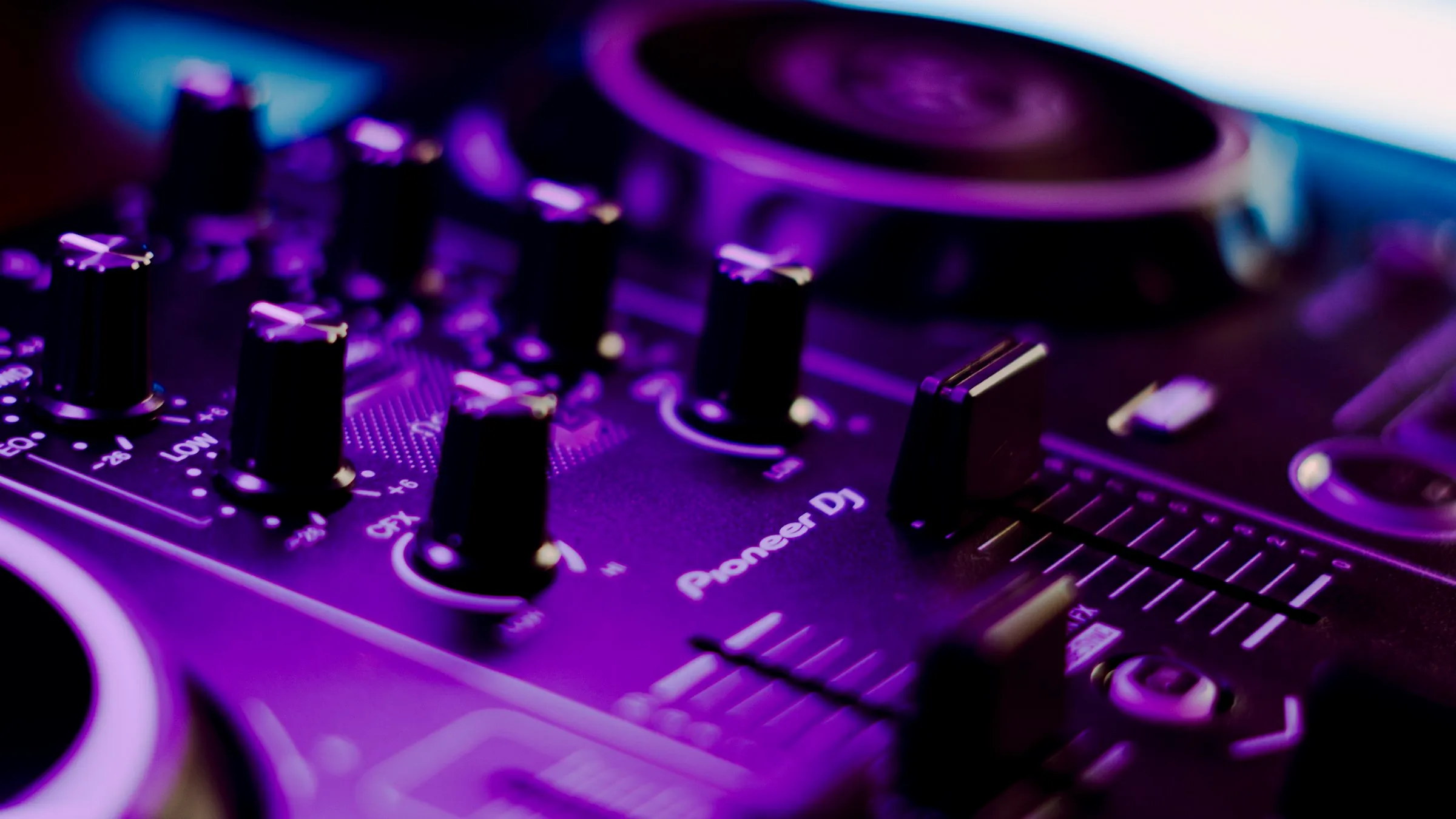 3D DJ booth
