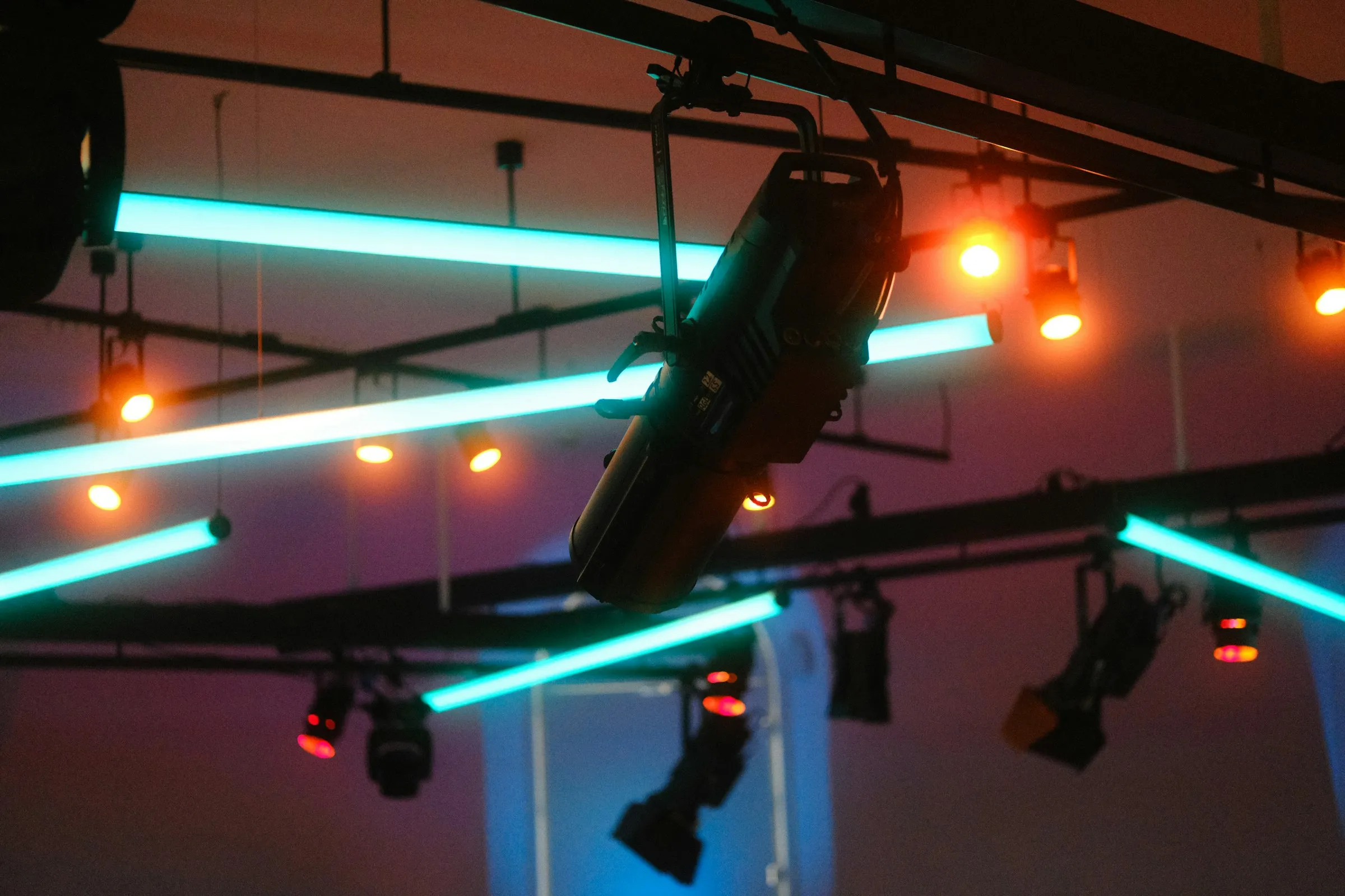 Stages & large-scale installations